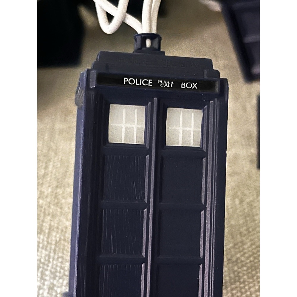 BBC Doctor Who Tardis Police Call Box String Lights Set of 10 Working 43290-DW - Picture 5 of 8